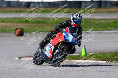 media/Jan-21-2023-Fastrack Riders (Sat) [[fcf3f88a30]]/Level 2/Session 4 Turn 6-Mountian Shot/